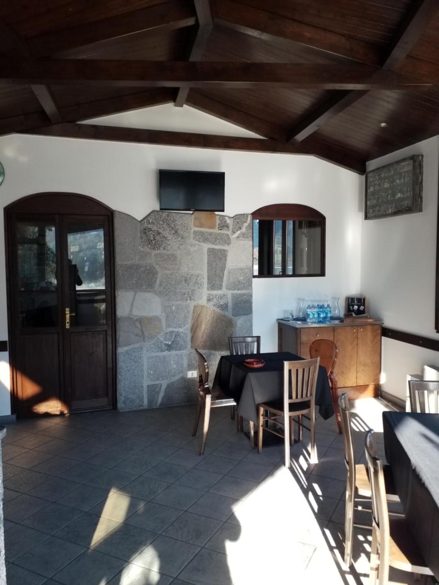 مبيت وإفطار دومودوسولا Casa Nunzia المظهر الخارجي الصورة