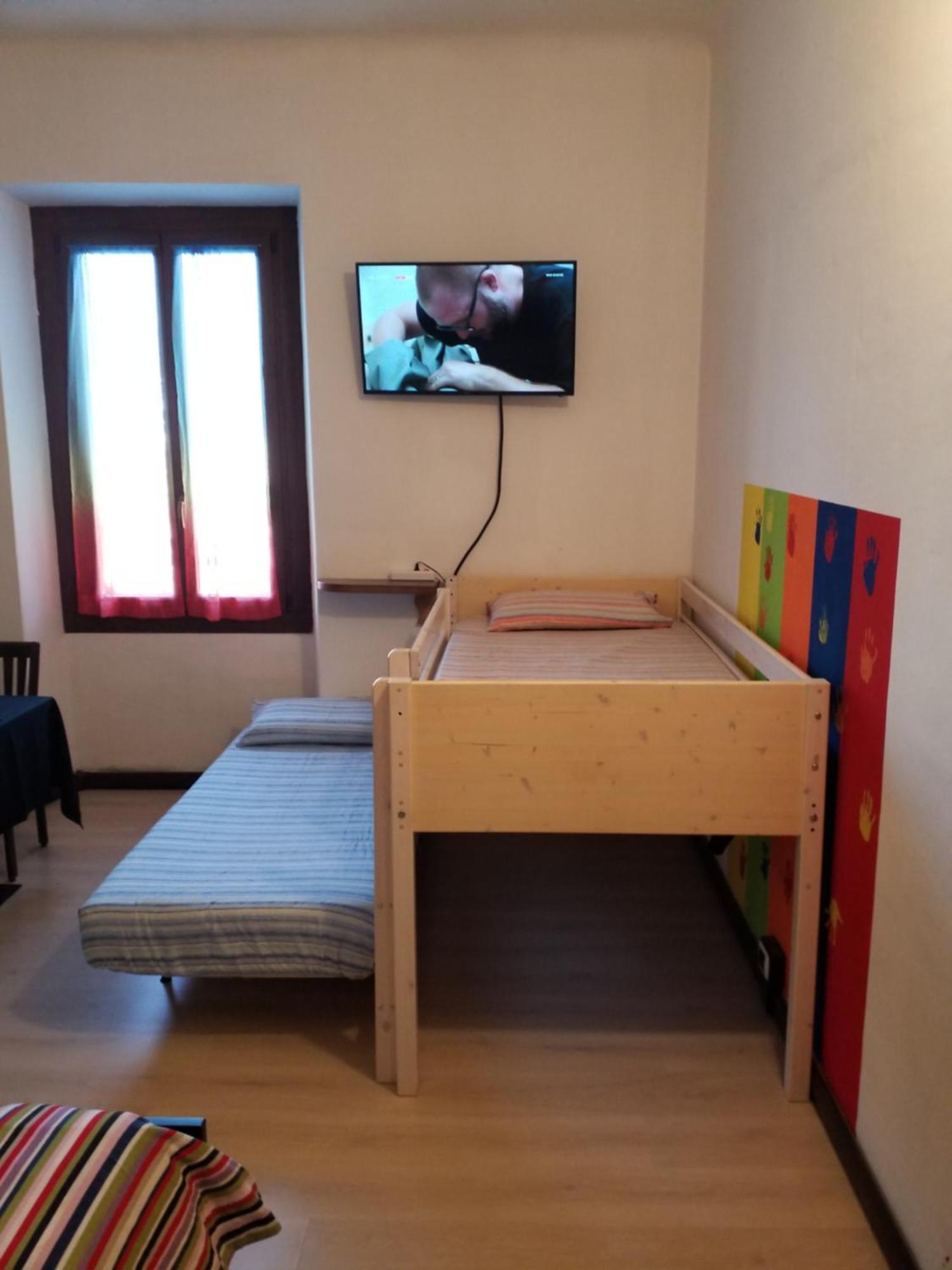 مبيت وإفطار دومودوسولا Casa Nunzia المظهر الخارجي الصورة